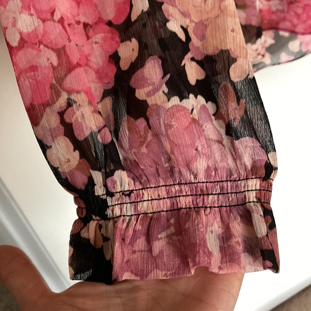 🟧🟧 H&M Women’s Sheer Floral Tie Back Top (size L) - Picture 4 of 9